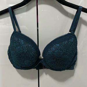 La Perla Studio lace padded bra -34c. Lace is in perfect condition